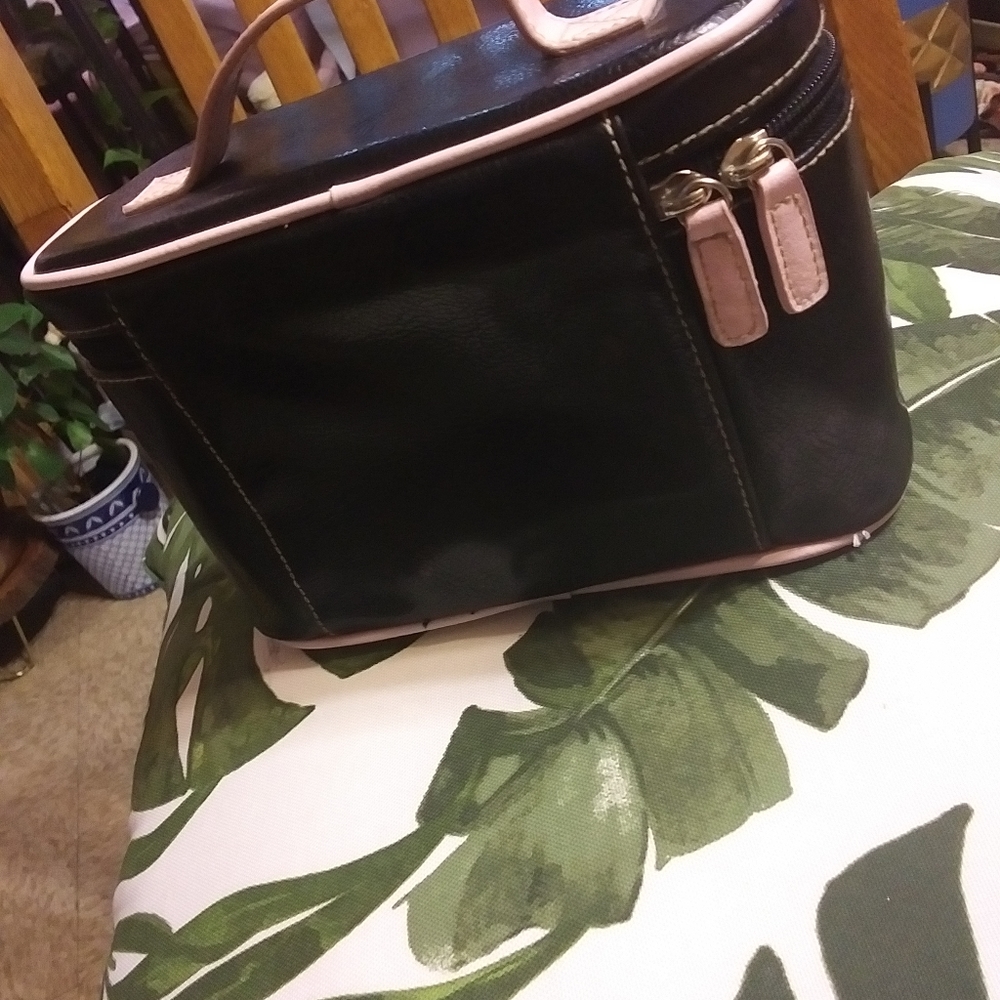 TOTE - Picture 4 of 4